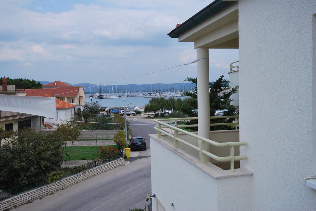 Nautica Apartments Betina  Exterior photo